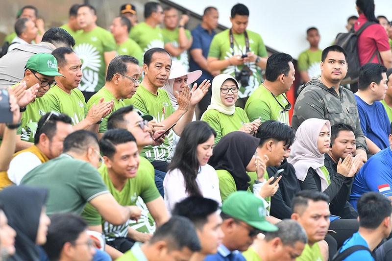 Presiden Jokowi Jalan Sehat bersama Warga Kalimantan di IKN - Bagian 4