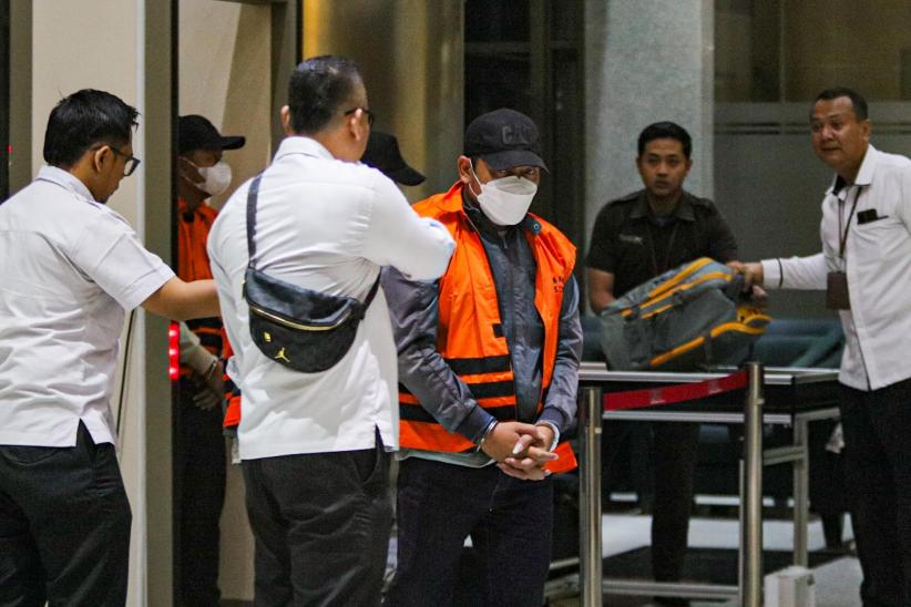 Tampang 6 Orang Kena OTT KPK di Kalsel Pakai Baju Tahanan - Bagian 6