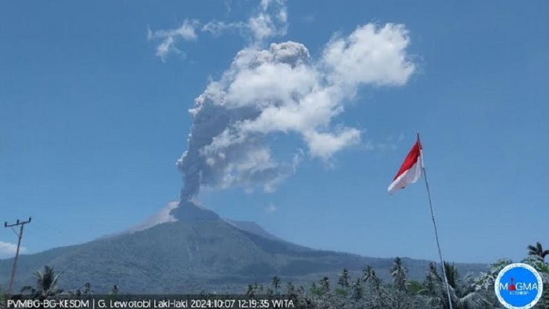 title Gunung Lewotobi Laki-Laki di NTT Erupsi Hari Ini, Luncurkan Abu Vulkanis 1 Km Gunung Lewotobi Laki-Laki di NTT Erupsi Hari Ini, Luncurkan Abu Vulkanis 1 Km