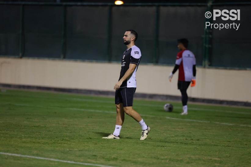 Jelang Lawan Bahrain, Pemain Timnas Indonesia Serius Jalani Latihan - Bagian 4