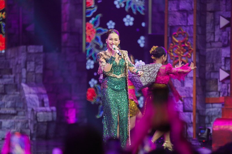 Penampilan Ayu Ting Ting di Panggung HUT GTV Amazing 22 - Bagian 2