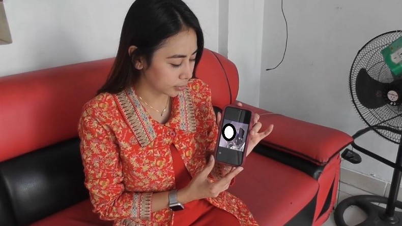 title Viral Video Dugaan Kekerasan Pengasuh Daycare di Medan, Anak Memar di Dada-Pipi Viral Video Dugaan Kekerasan Pengasuh Daycare di Medan, Anak Memar di Dada-Pipi