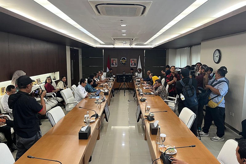 Menko PMK Pimpin Rakor Bantuan Kemanusiaan - Bagian 2
