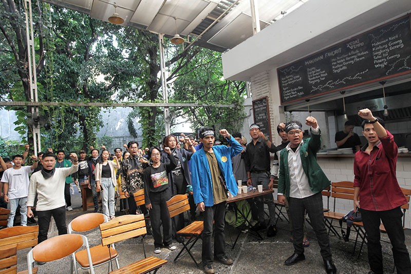 Pernyataan Sikap Mahasiswa Jelang Pemerintahan Jokowi Lengser  - Bagian 4