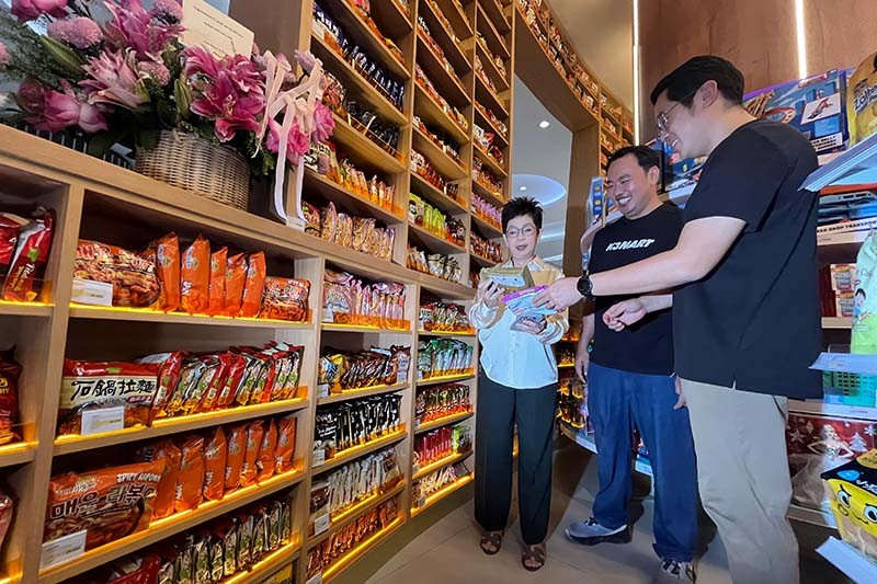 12.000 Ramyeon Asal Korsel Ditata Bak Perpustakaan - Bagian 5