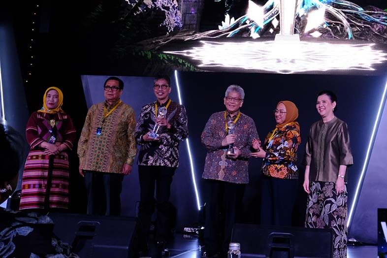 Penghargaan Annual Report Award 2023 - Bagian 5