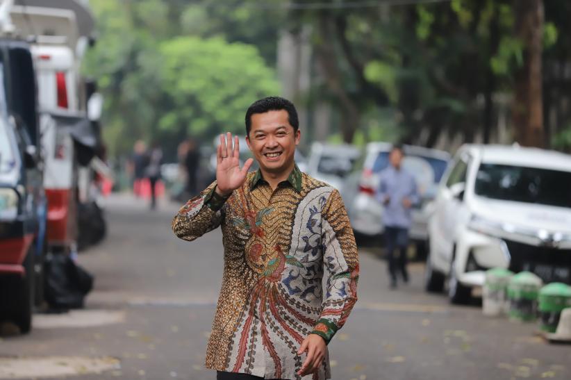 Mantan Vokalis Nidji, Atlet Bulu Tangkis, Pengacara Kondang Merapat ke Kediaman Prabowo - Bagian 4