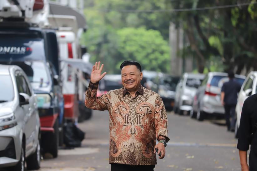 Mantan Vokalis Nidji, Atlet Bulu Tangkis, Pengacara Kondang Merapat ke Kediaman Prabowo - Bagian 5