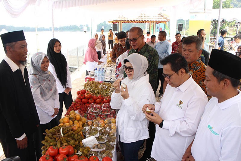 Resmikan Sentra UMKM Bedugul, BSI Perkuat Kemandirian Ekonomi Masyarakat Bali - Bagian 2