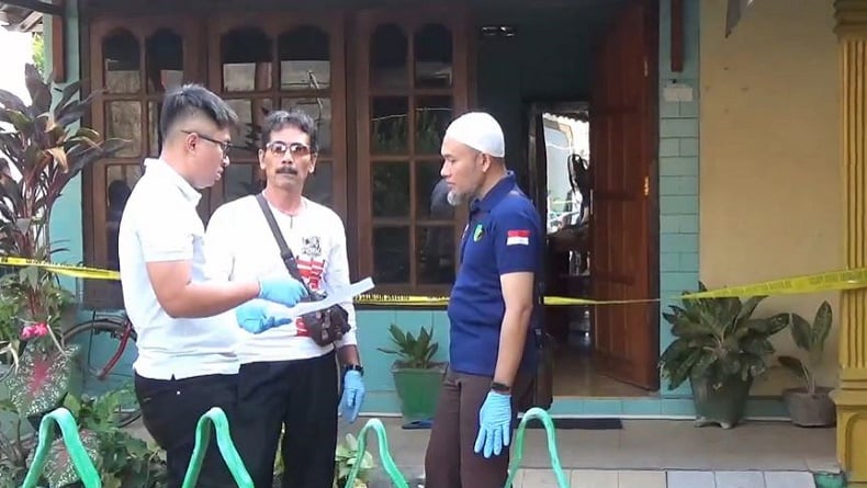 title Kematian Tragis Lansia di Ngawi, Diduga Jadi Korban Perampokan dan Pembunuhan Kematian Tragis Lansia di Ngawi, Diduga Jadi Korban Perampokan dan Pembunuhan