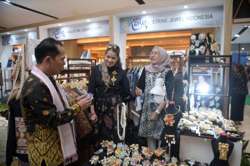 Pembukaan Bazar UMKM BerKRIYAsi - Bagian 2
