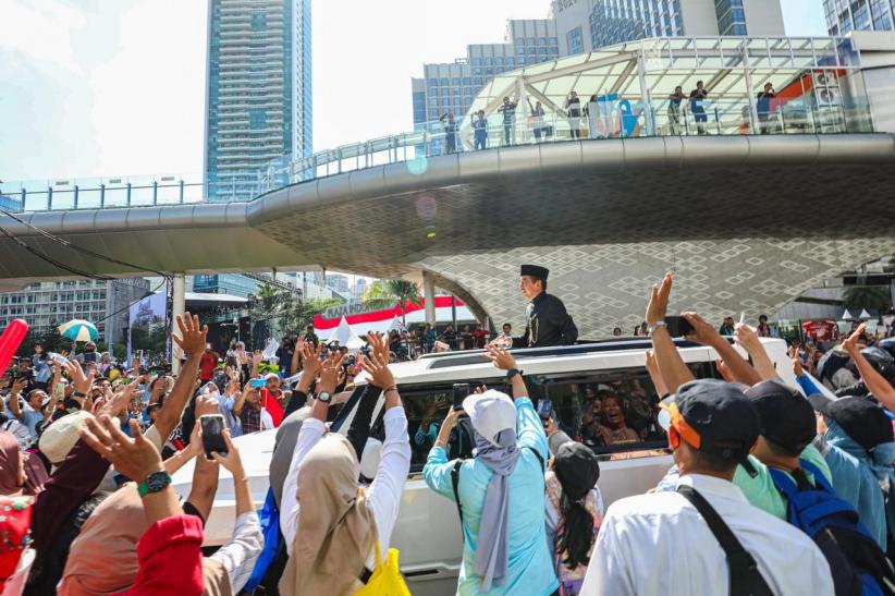 Jokowi Pulang Kampung Naik Maung - Bagian 2