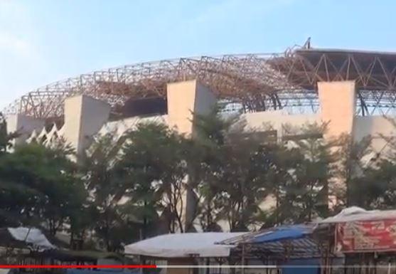 title Tribun Stadion Wibawa Mukti Nyaris Ambruk Diterjang Angin Puting Beliung Tribun Stadion Wibawa Mukti Nyaris Ambruk Diterjang Angin Puting Beliung