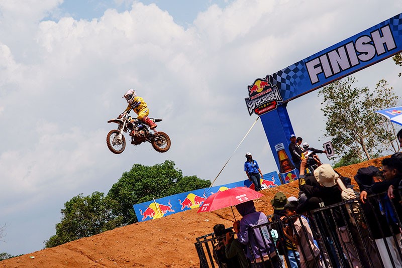 Hiburan Warga Makassar, Nonton Kejurnas Motocross di Sirkuit GOR Sudiang - Bagian 3