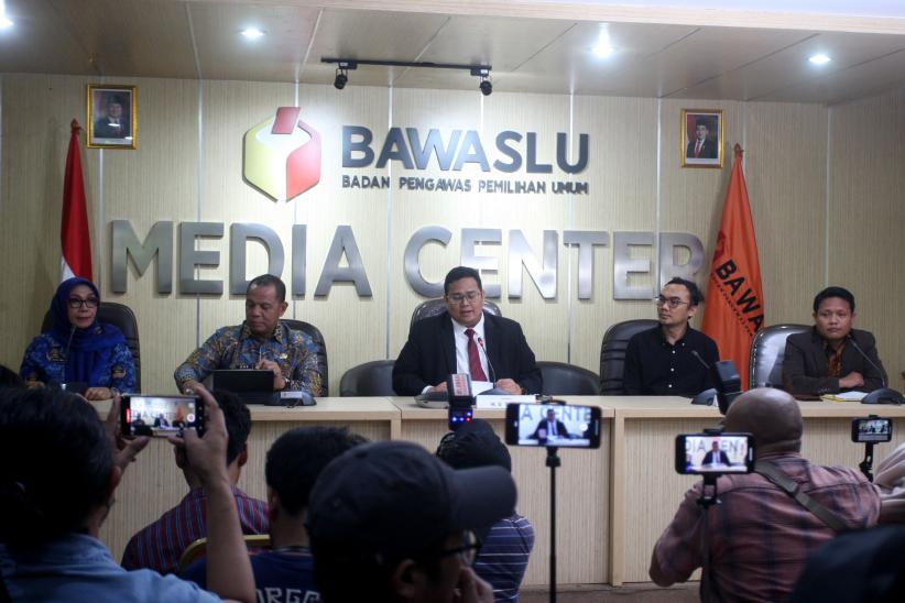 Bawaslu Bentuk Tim Pengawasan Netralitas ASN pada Pilkada 2024 - Bagian 3