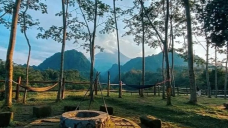 title 6 Tempat Camping di Jogja, Nomor 3 di Hulu Sungai Boyong Dekat Gunung Merapi 6 Tempat Camping di Jogja, Nomor 3 di Hulu Sungai Boyong Dekat Gunung Merapi