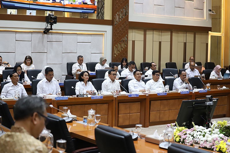 Menteri PPMI dan DPR Bahas Perlindungan Pekerja Migran Indonesia - Bagian 2