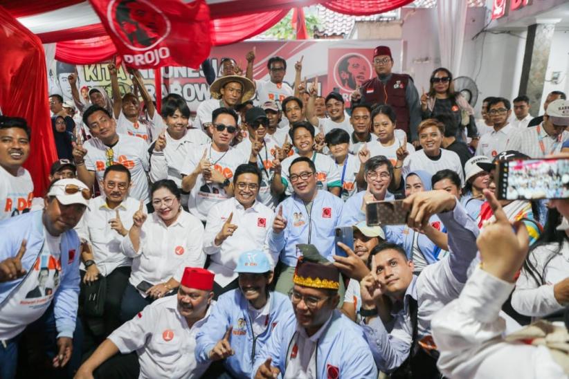 Jokowi Dukung Ridwan Kamil-Suswono Lewat Deklarasi Projo - Bagian 2