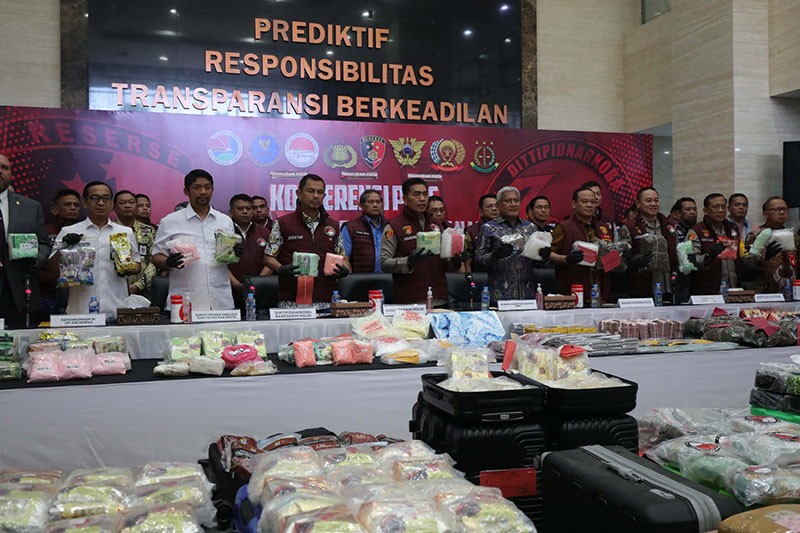 136 Orang Terlibat Jaringan Narkoba Internasional Ditangkap Bareskrim - Bagian 4