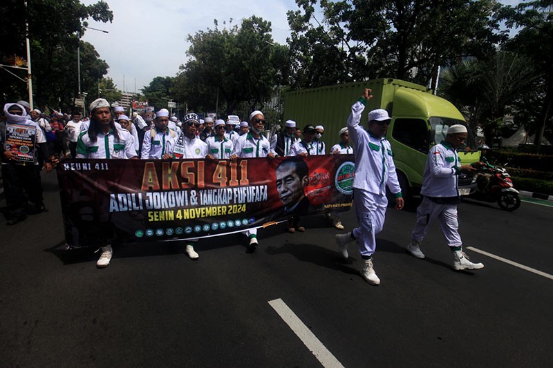 Aksi Ratusan Massa Reuni 411 - Bagian 1