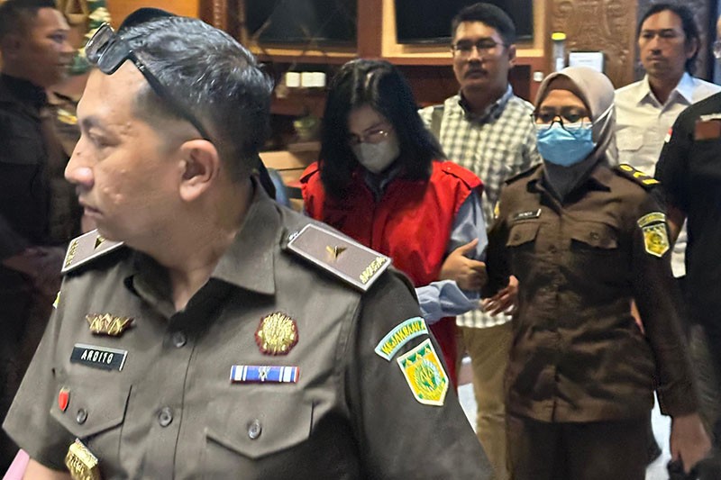Tampang Ibu Kandung Ronald Tannur Diborgol, Dijebloskan ke Rutan Kelas I Surabaya - Bagian 5