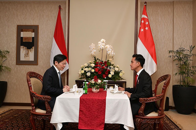 Wapres Gibran Ajak PM Singapura Lawrence Wong Makan Siang di Senayan - Bagian 1