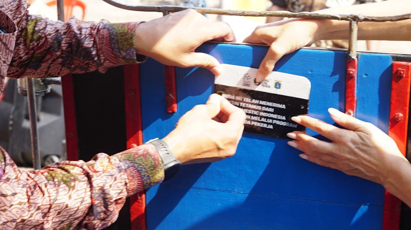 Sosialisasi Kartu Tanda Pengenal Pemilik Kuda Delman dan Plat Kereta Delman di Jakarta Selatan - Bagian 1