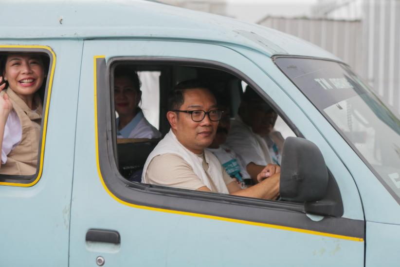 Ridwan Kamil akan Kaji Angkot Listrik di Jakarta Demi Kenyamanan Penumpang - Bagian 4
