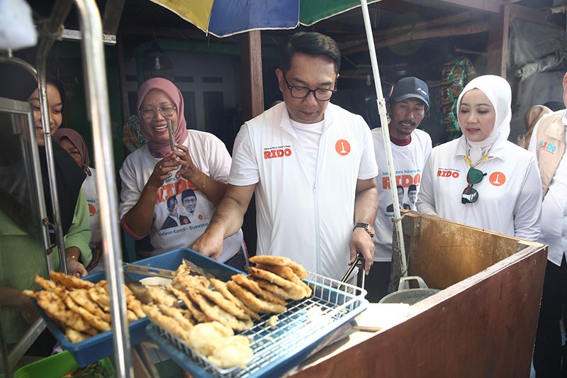 Ridwan Kamil bersama Istri Temui Warga Kepulauan Seribu - Bagian 2