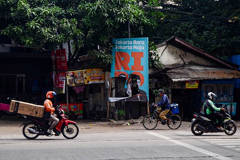 Alat Peraga Kampanye Ridwan Kamil-Suswono Dirusak - Bagian 4