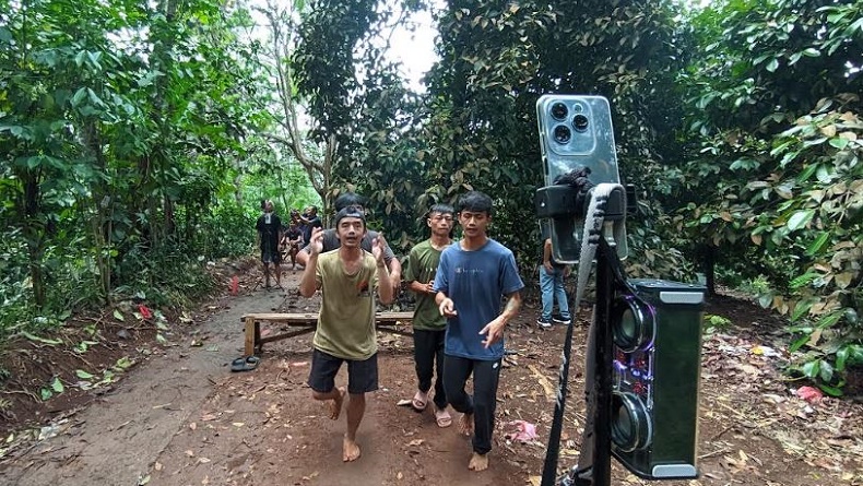 Kampung TikTok di Sukabumi Kembali Ramai usai Gunawan Sadbor Dibebaskan