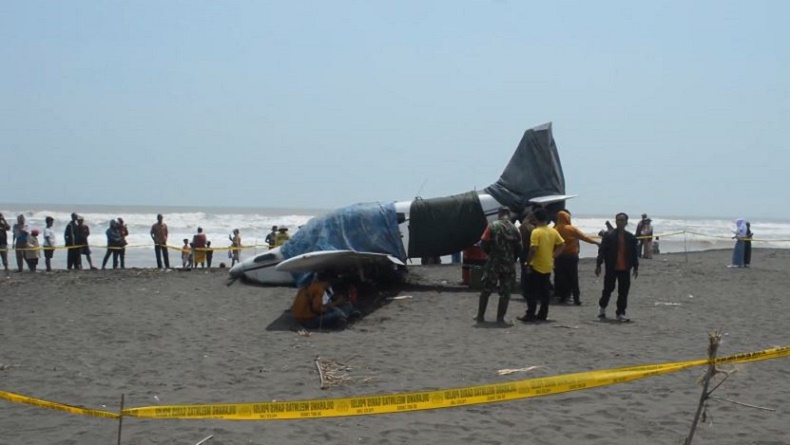 Pesawat Latih Mendarat Darurat di Cilacap Dipiloti 2 Siswa asal Libya, Keduanya Selamat