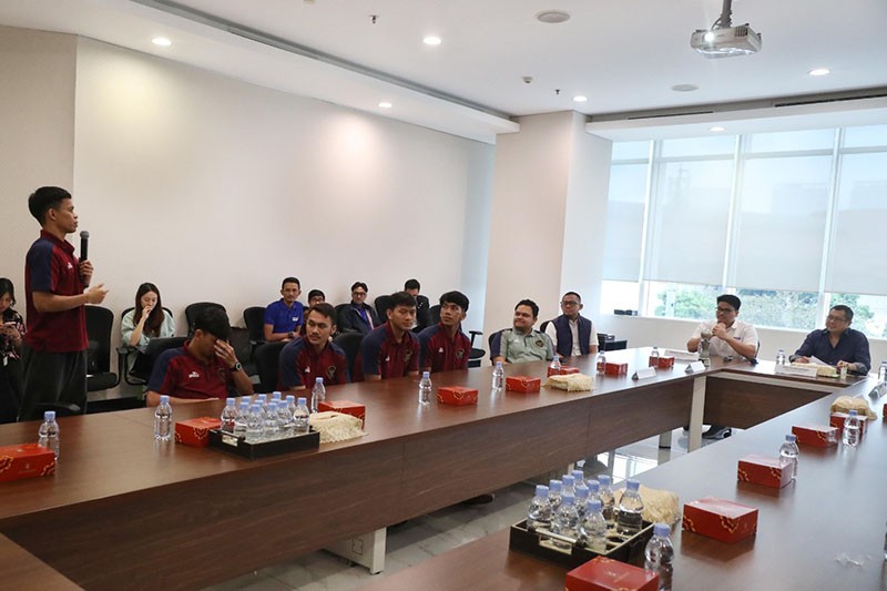 Hary Tanoesoedibjo Sambut Timnas Futsal Indonesia Usai Juara Piala AFF 2024 - Bagian 4