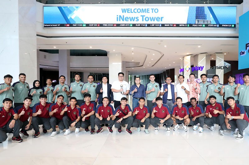 Hary Tanoesoedibjo Sambut Timnas Futsal Indonesia Usai Juara Piala AFF 2024 - Bagian 6