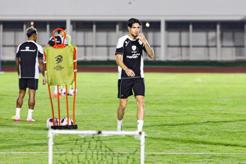 Potret Kevin Diks Ikut Latihan Timnas Indonesia Jelang Lawan Jepang - Bagian 2