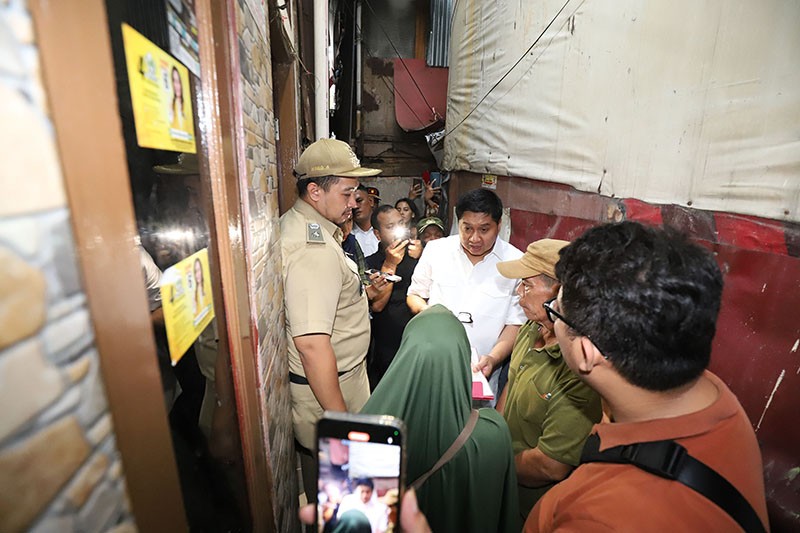 Potret Rumah Nenek Hasna Berukuran 2x3 Meter Ditinggali 13 Orang - Bagian 5