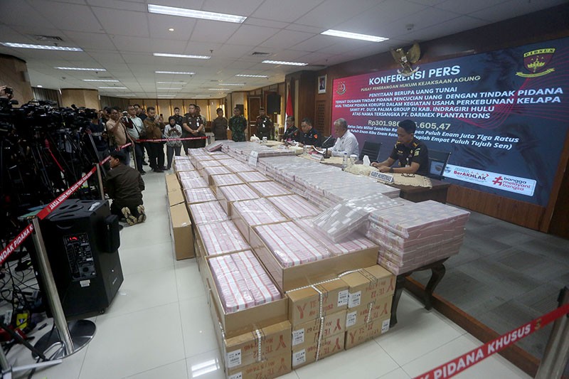 Tumpukan Uang Rp301 Miliar Kasus TPPU Duta Palma Group Disita Kejagung - Bagian 3