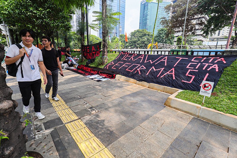 Aksi Mahasiswa Atma Jaya Peringati Tragedi 26 Tahun Semanggi I - Bagian 3