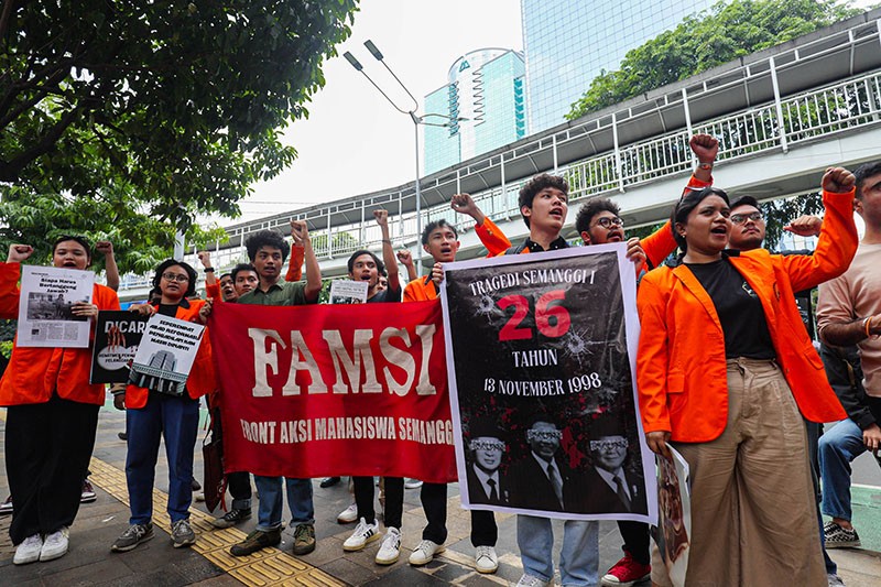 Aksi Mahasiswa Atma Jaya Peringati Tragedi 26 Tahun Semanggi I - Bagian 1