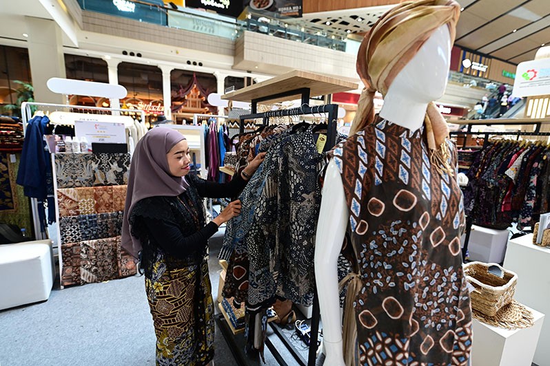 Kemenperin Apresiasi IKM Unggul, Dorong Pengembangan Produk Lebih Inovatif - Bagian 5