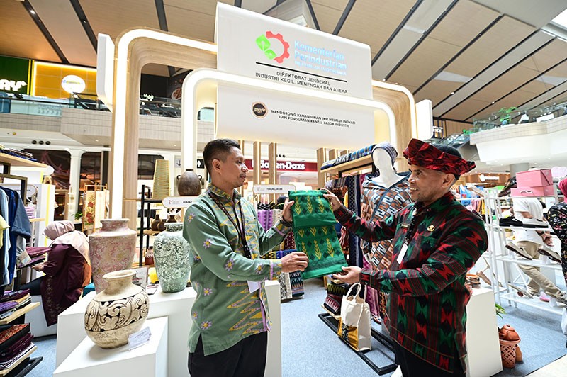 Kemenperin Apresiasi IKM Unggul, Dorong Pengembangan Produk Lebih Inovatif - Bagian 3