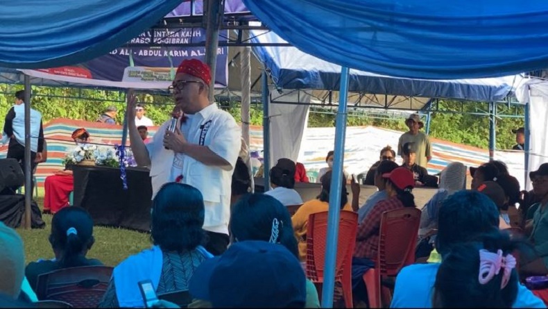Cagub Sulteng Ahmad Ali Buka Pasar Murah Relawan Lentera Kasih di Tentena