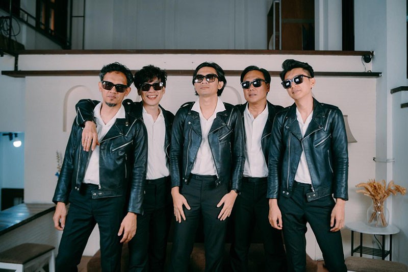 Menikmati Kopi dan Musik Band Papan Atas di Lavoir Coffee & Studio - Bagian 3