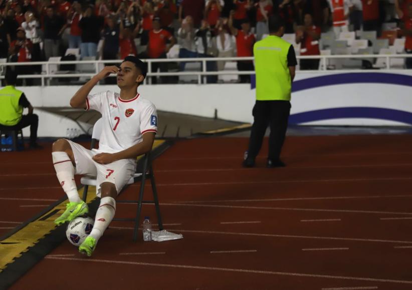 Selebrasi Marselino Ferdinan Duduk Santai di Kursi usai Jebol Gawang Arab Saudi - Bagian 3