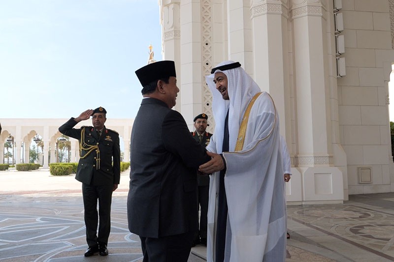 Presiden Prabowo Disambut Dentuman Meriam hingga Pasukan Berkuda dan Unta di UEA - Bagian 1