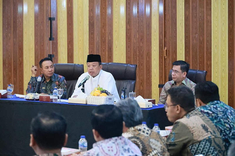 Menteri Nusron Tekankan Pelayanan Publik Harus Sesuai SOP dan Sederhana - Bagian 1