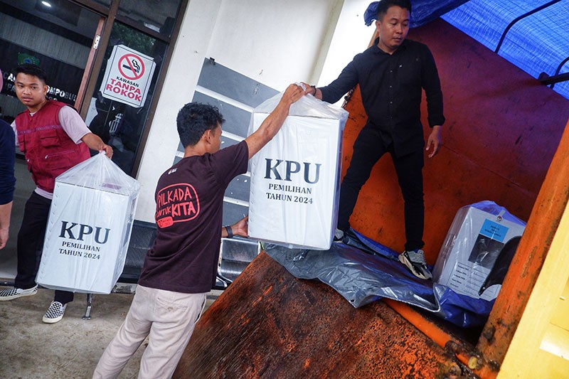 Kotak Suara Pilkada 2024 Mulai Dikirim ke TPS - Bagian 2