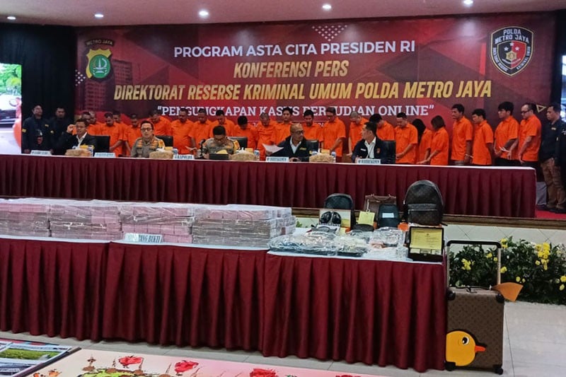 Tampang 24 Tersangka Kasus Judi Online yang Melibatkan Pegawai Komdigi - Bagian 1