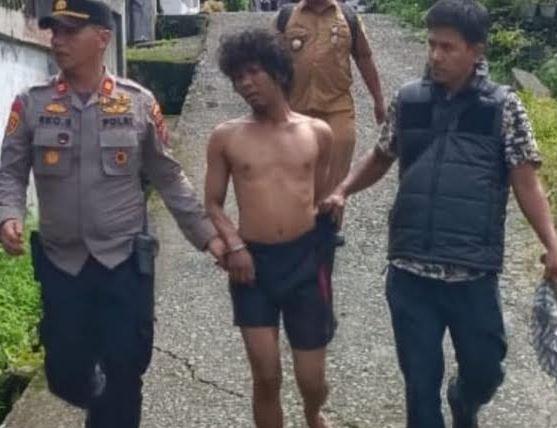 title Pemuda di Medan Ancam Ibu Kandung Pakai Parang, Begini Endingnya Pemuda di Medan Ancam Ibu Kandung Pakai Parang, Begini Endingnya