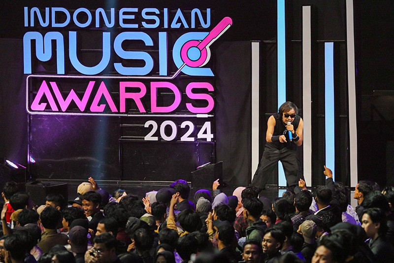 Band Radja Buka Indonesia Music Awards 2024 dengan Lagu Cinderella  - Bagian 4
